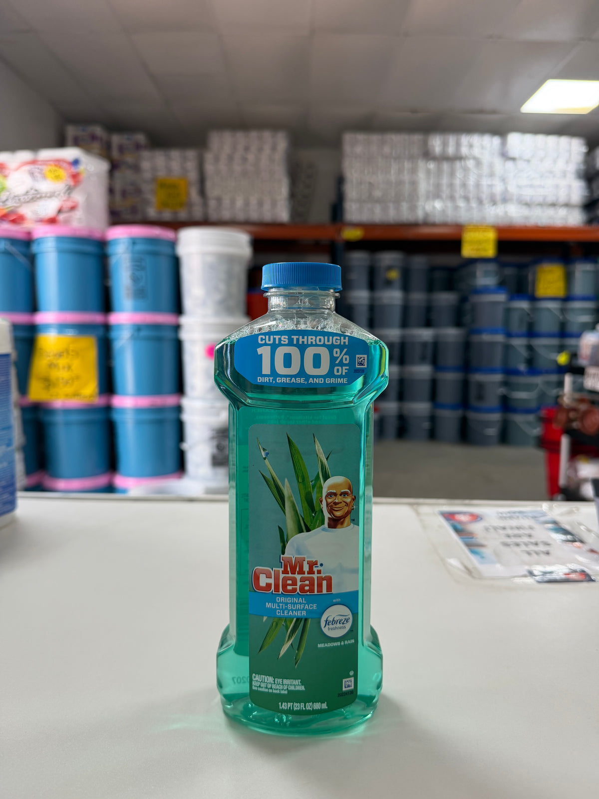 MR CLEAN MULTI SURFACE CLEANER 630 ml